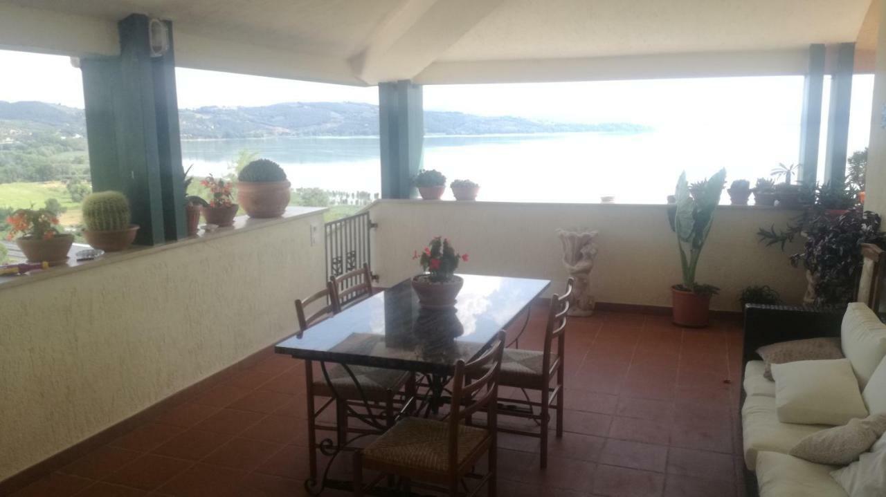 B&B Torre Del Lago Trasimeno Passignano sul Trasimeno Luaran gambar