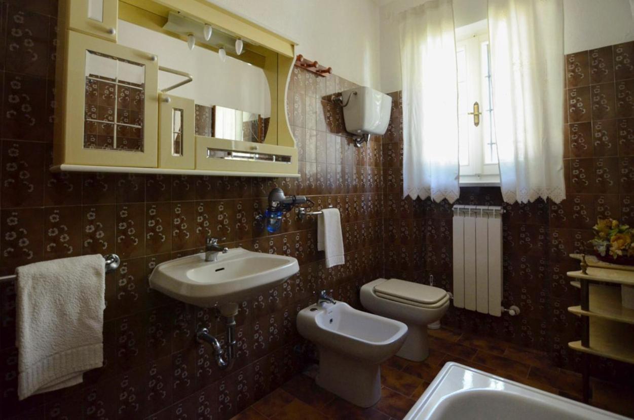 B&B Torre Del Lago Trasimeno Passignano sul Trasimeno Luaran gambar